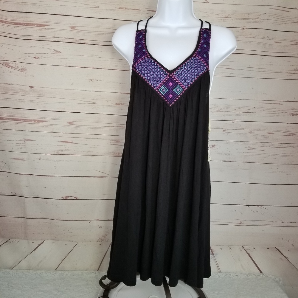 NWT Altar'd State Women's M Black Embroidered